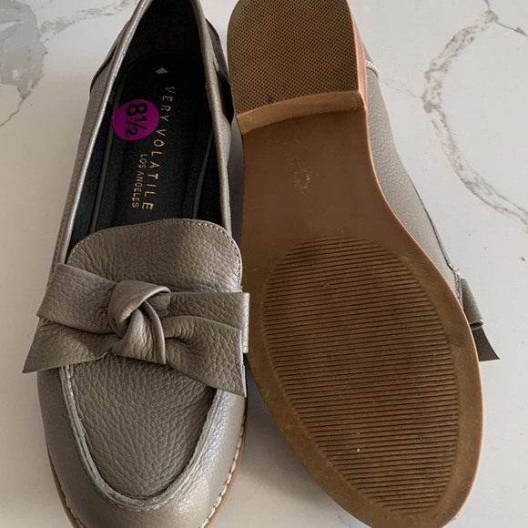 Very volatile leather lofeats size 9 gray comfy - Picture 8 of 9